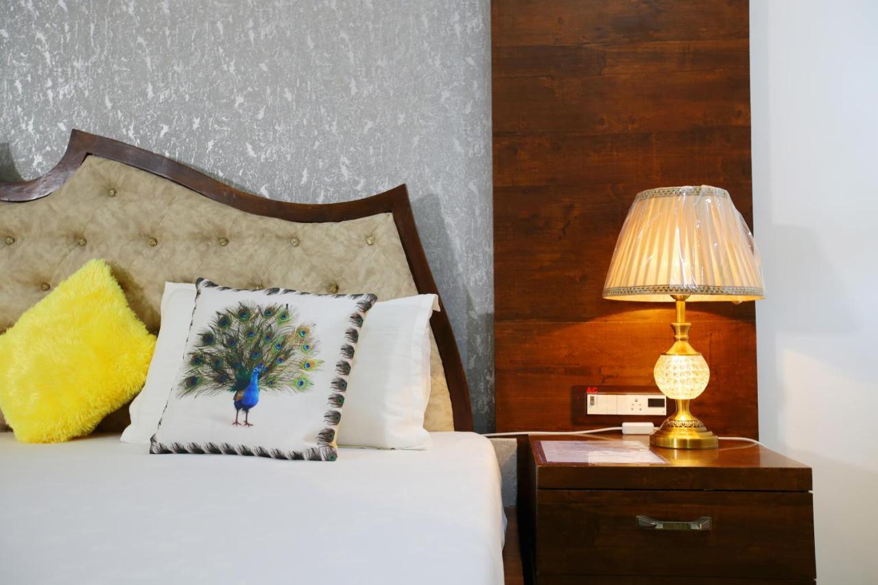 Maharaja The Royal Resort Thane Buitenkant foto