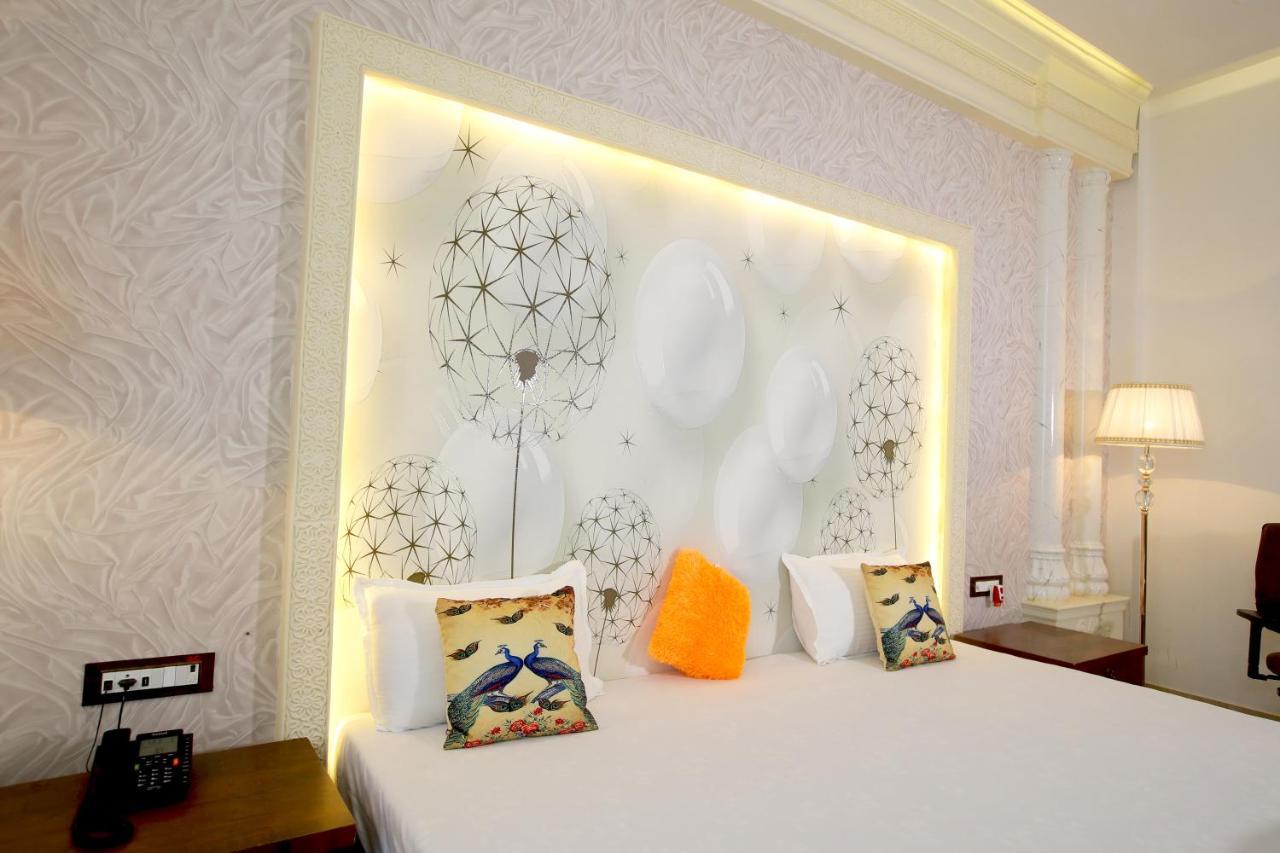 Maharaja The Royal Resort Thane Buitenkant foto