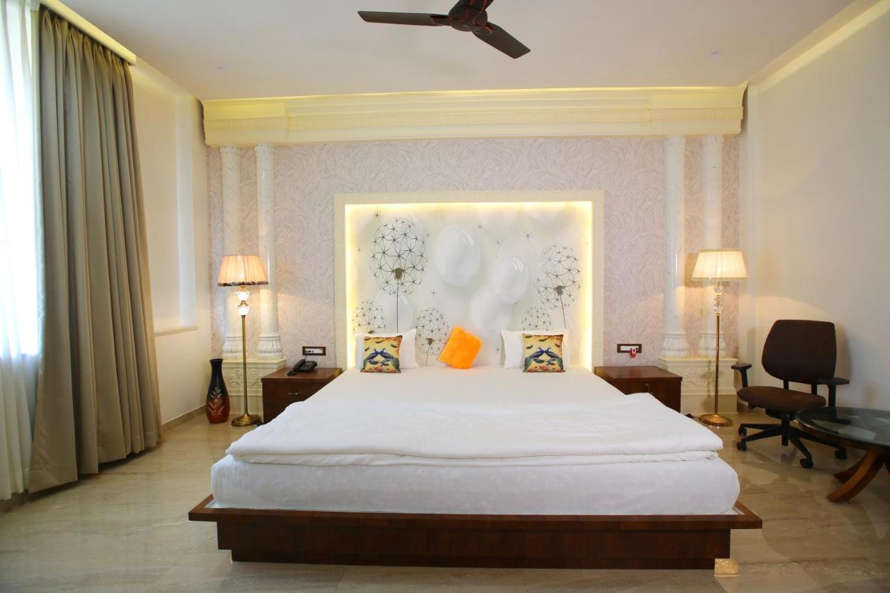 Maharaja The Royal Resort Thane Buitenkant foto