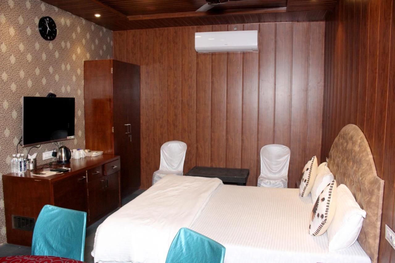 Maharaja The Royal Resort Thane Buitenkant foto