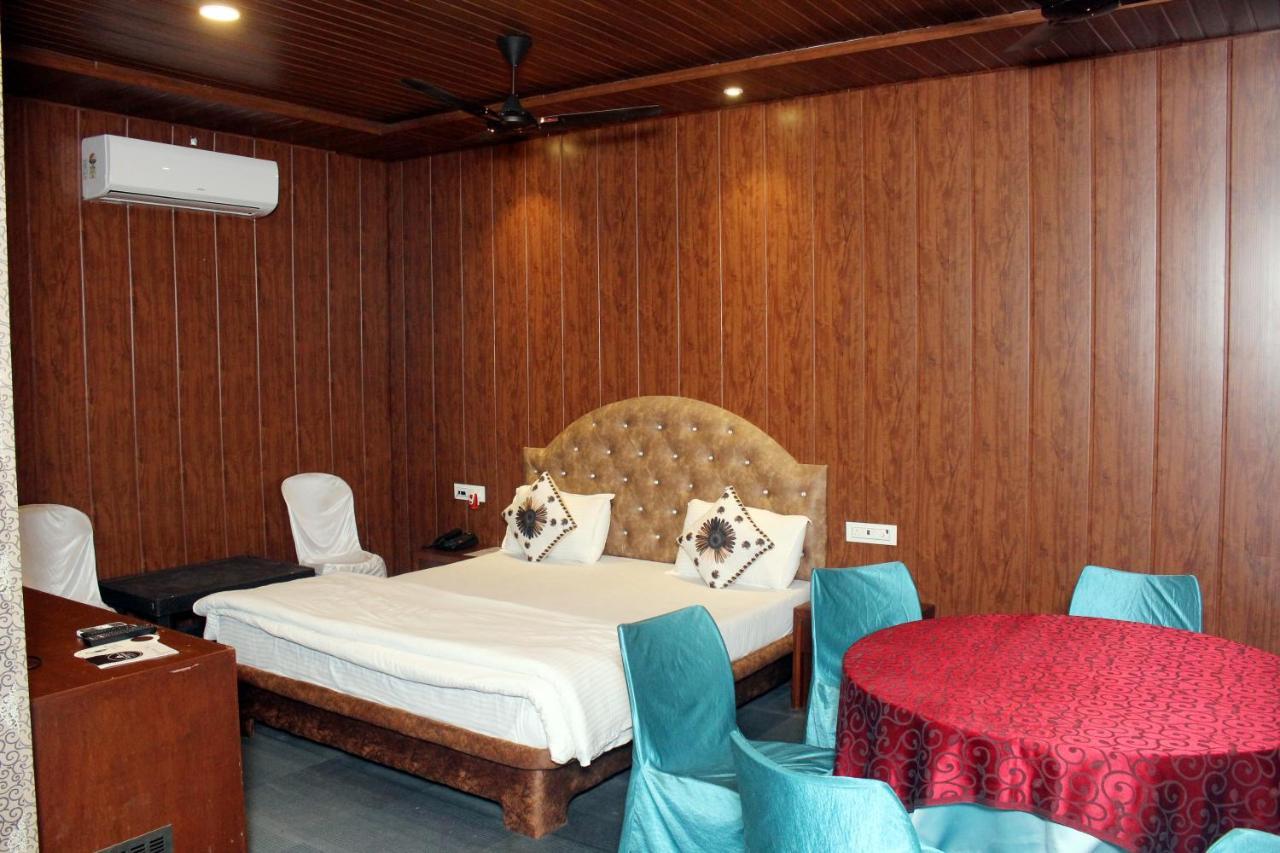 Maharaja The Royal Resort Thane Buitenkant foto