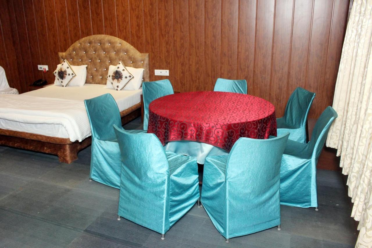 Maharaja The Royal Resort Thane Buitenkant foto