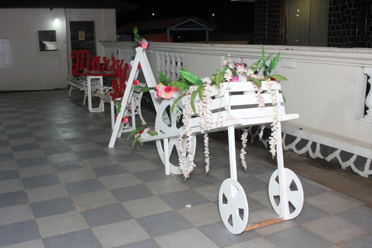 Maharaja The Royal Resort Thane Buitenkant foto